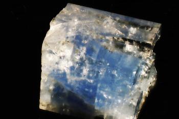 Карлтонит (Carletonite)