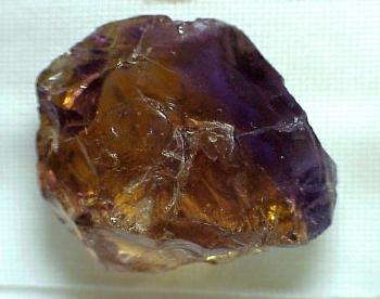 Аметрин  (разн. кварца) (Ametrine)