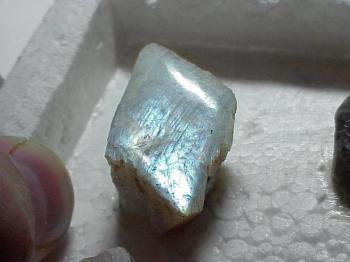 Беломорит  (разн. олигоклаза) (Belomotite)