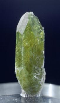 Везувиан  или  Идокраз (Idocrase,Vesuvianite,Laurelite)